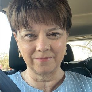 Meet your Posher, Lynette